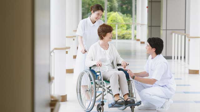 financial-income-reflection-senior-medical-care-2029